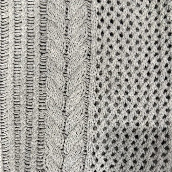 American Eagle Outfitters Cream Knit Sweater - Picture 3 of 4